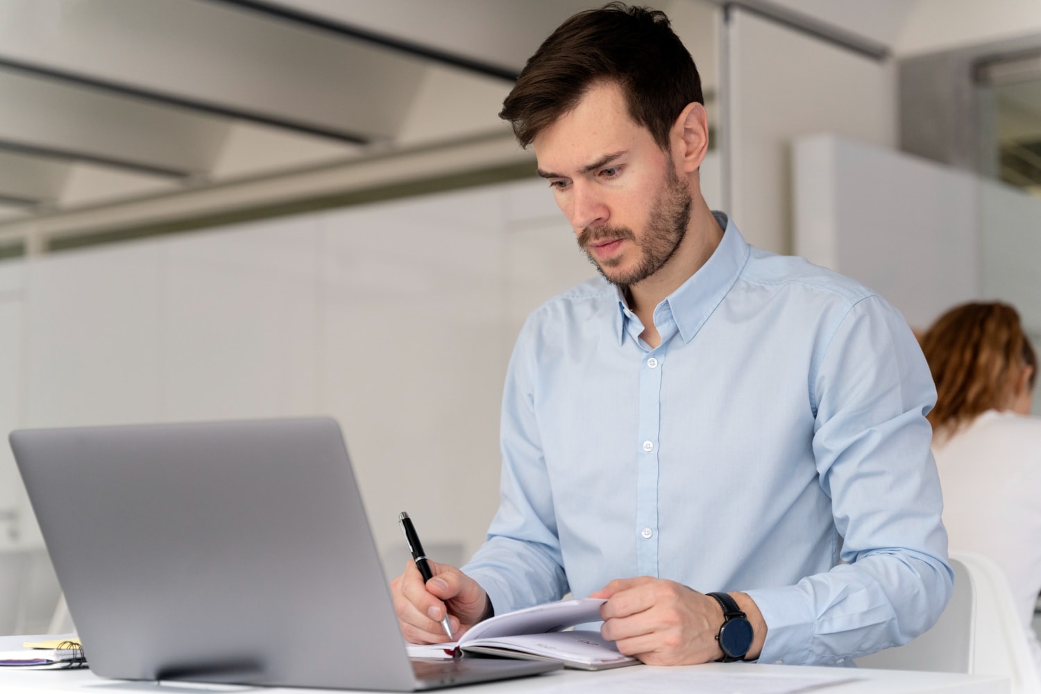 Representação visual de stack, infraestrutura e operação da plataforma Tax360.